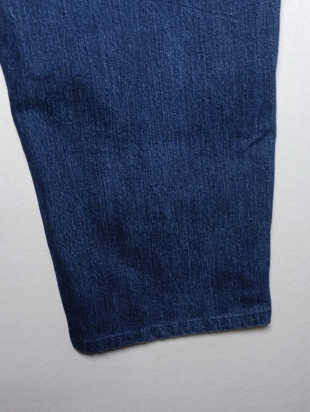 Levi's 550 Mens Relaxed Fit Tapered Leg Jeans 42X26 Dark Blue Wash Stretch Denim